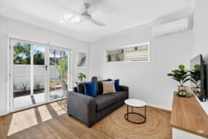 1/64 Lockerbie Street, Kangaroo Point, QLD 4169