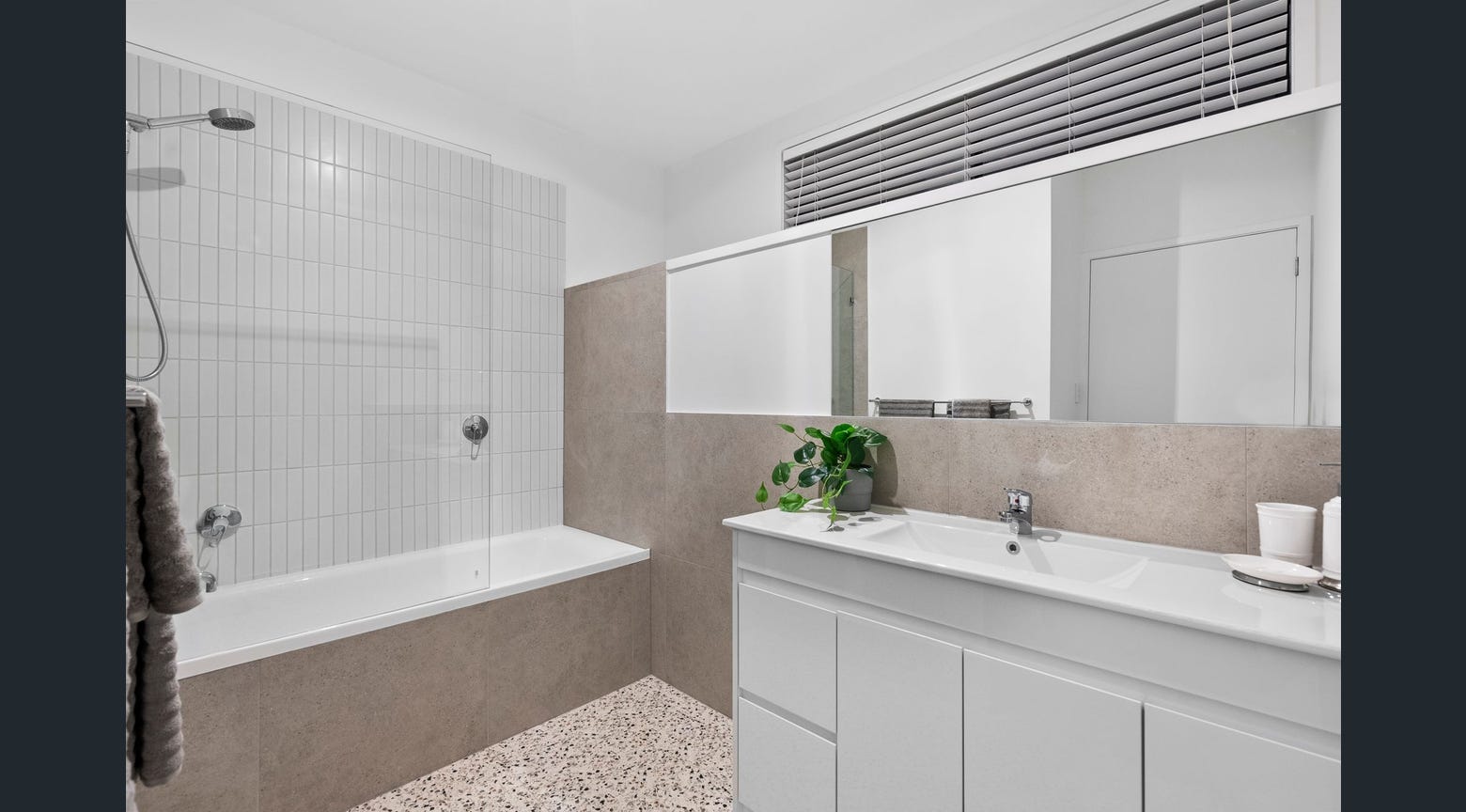 2/29 Carlyle Street, Seventeen Mile Rocks, QLD 4073